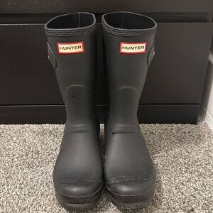 Mid height hunter boot